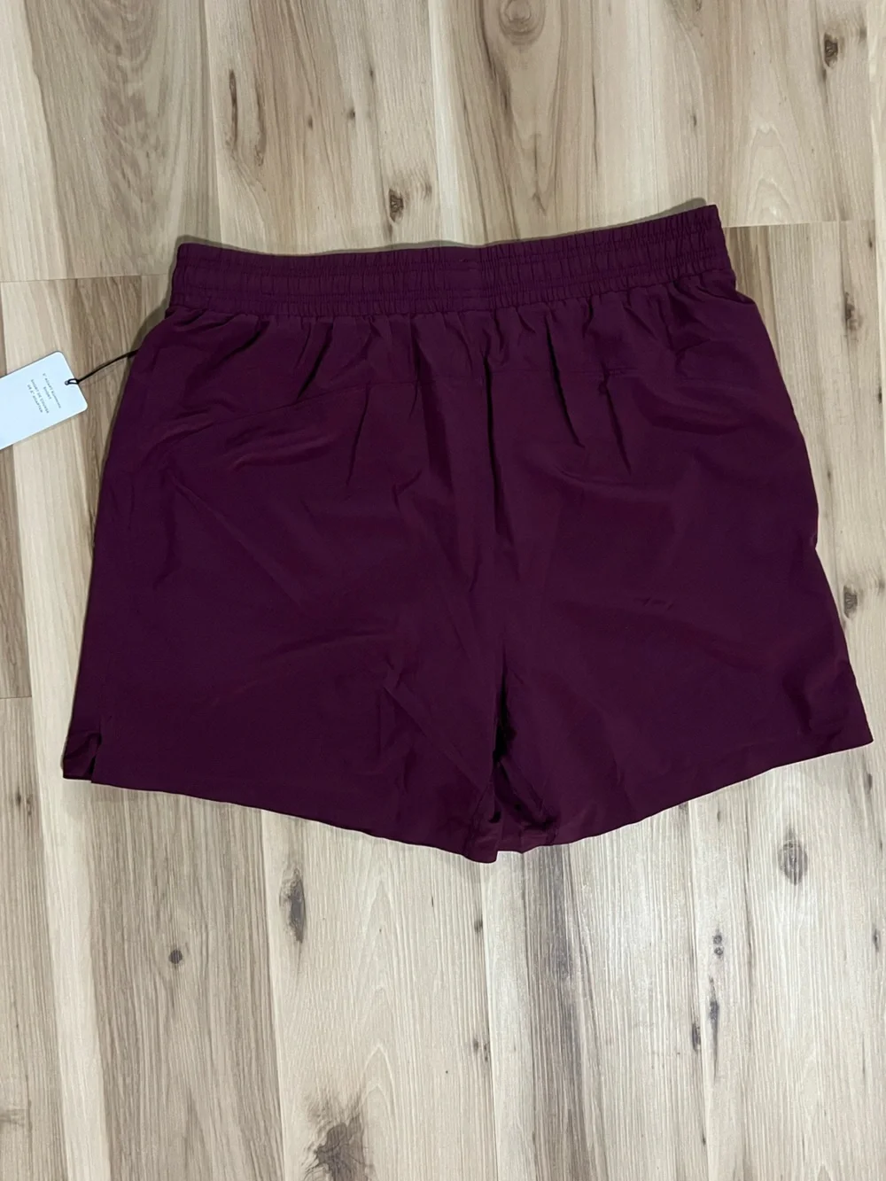 ALO Yoga Men's Athletic Shorts in Burgundy